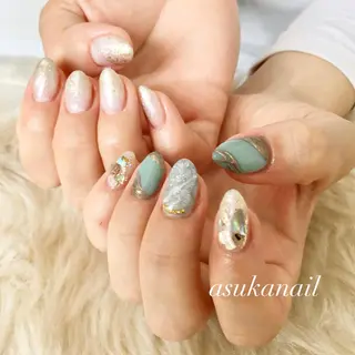 ネイル La Colzaのネイルデザイン