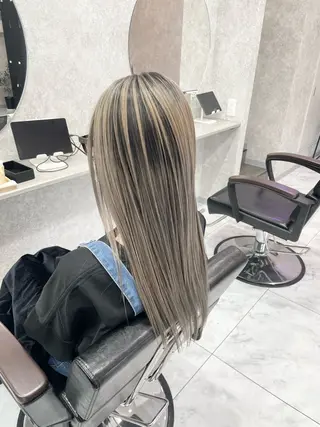 セミロング 🦋ハイトーン🦋 石山 希理🦋のヘアスタイル