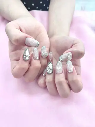 ネイル 五十嵐 美智のネイルデザイン