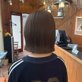 ミディアム カラー 藤田 ゆりなのヘアスタイル