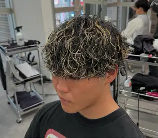 カラー パーマ メンズ パーマ/カラー/ 特化🍇こ〜へい🍇のヘアスタイル