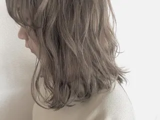 ミディアム 🎗️comoda 神戸三宮 髪質改善のヘアスタイル