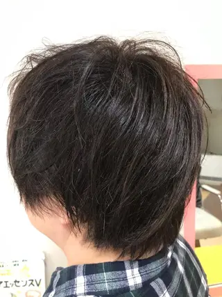 ショート カラー 横田 尚登のヘアスタイル
