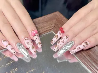 ネイル Di moのネイルデザイン