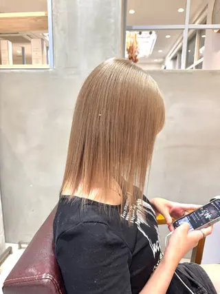 ミディアム カラー ほの カラー特化/ ブリーチ/ボブのヘアスタイル