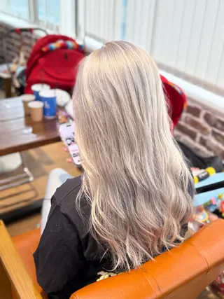 ロング レイヤーカット🫧 ／髪質改善✨TOWAのヘアスタイル