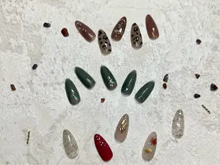 ミディアム Bonheur 【ボヌール】のネイルデザイン