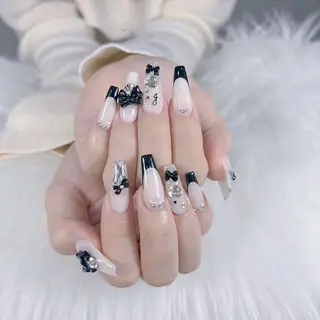 ネイル QUEENSNAIL STUDIOのネイルデザイン