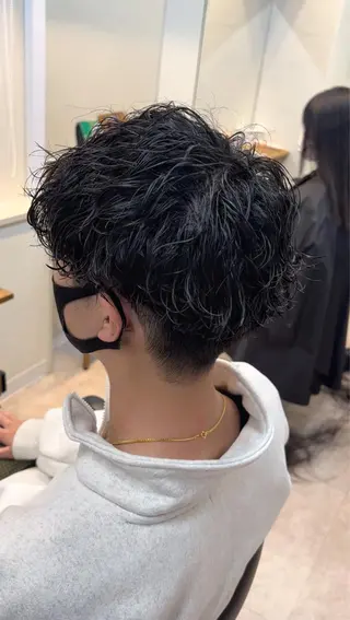 ミディアム パーマ メンズ メンズStylist 山根慧のヘアスタイル