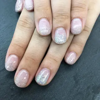ネイル esNail&eye イーズネイル＆アイのネイルデザイン