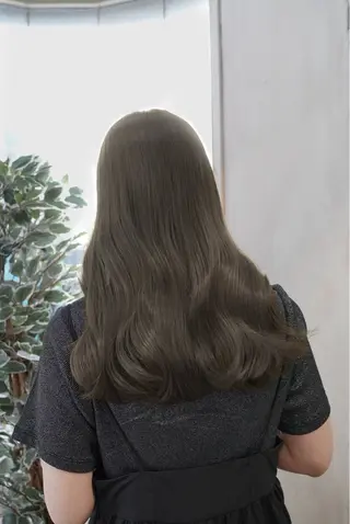 ロング カラー 小顔ショート🦋 八巻ちさとのヘアスタイル