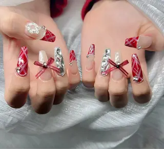 ネイル Lee Nailsのネイルデザイン