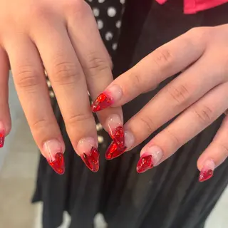 ネイル 栗田 ゆう子のネイルデザイン