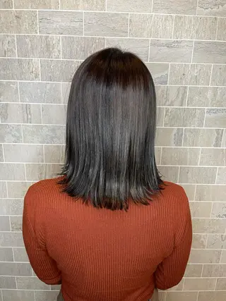 ミディアム ブリーチ毛矯正.髪質 改善.髪にドラマをのヘアスタイル