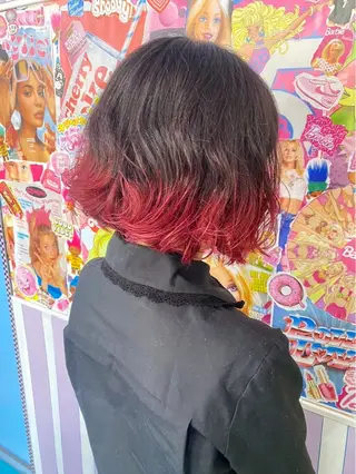 ショート カラー TOY🐈‍⬛🎀 派手髪/地雷系のヘアスタイル