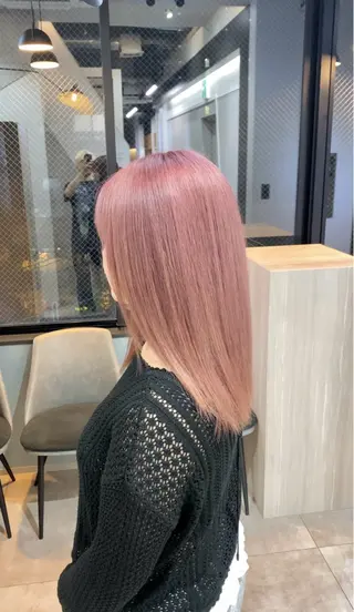 カラー 【縮毛矯正ブリーチ】 西 太志のヘアスタイル