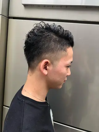 パーマ メンズ 千崎 聖太のヘアスタイル