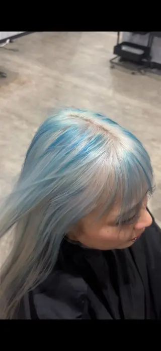 ロング カラー 🌐NATSUMI 🌐【寒色カラー】のヘアスタイル