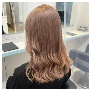 セミロング ブリーチ✖️ 縮毛LANDのヘアスタイル