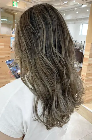 ロング カラー 木下大地 HAIR Oneのヘアスタイル