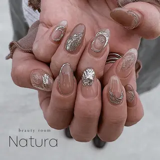 ネイル マツエク・マツパ アイブロウ beautyroom Naturaのネイルデザイン