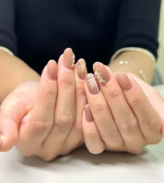 ネイル Rarity ネイルサロン所属・コウ ヨウのネイルデザイン