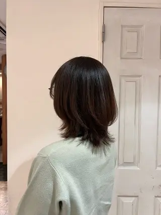 ミディアム ulQua 戸田のヘアスタイル