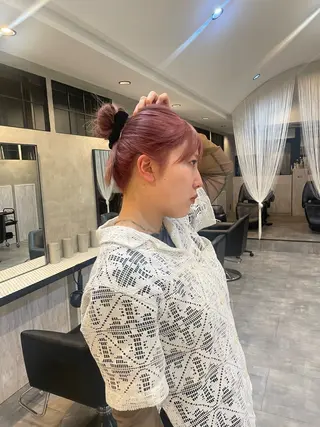ミディアム カラー 渋谷 留菜のヘアスタイル