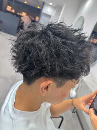 パーマ メンズ 徳丸 瞭のヘアスタイル