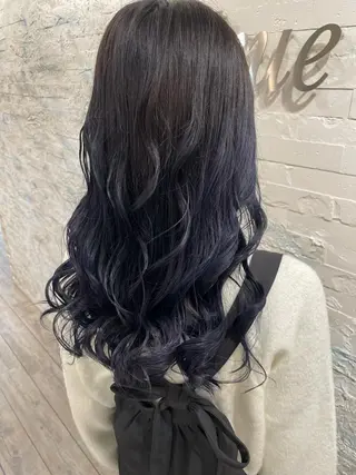 ロング ハイトーン ／ レイヤー/吉田陸斗のヘアスタイル