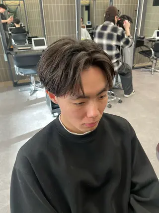 ショート ガウディ 博多店所属・ヒガシタスク /メンズ特化のヘアスタイル