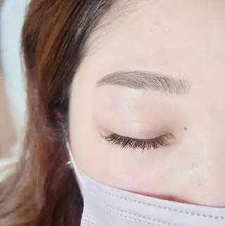 メンズ アイブロウ NAZ eyelash&eyebrow by medical salon所属・NAZ 表参道 Tomokoのマツエク・マツパデザイン
