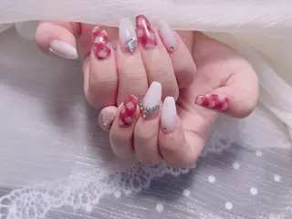 ネイル KARI ネイルサロンのネイルデザイン