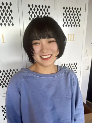 ショート カラー shiho/レイヤー /透明感カラーのヘアスタイル