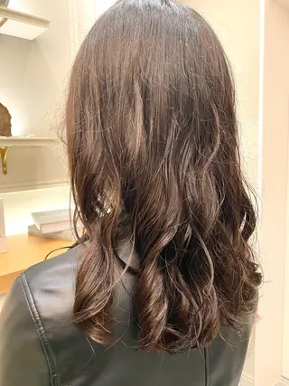 ミディアム パーマ グレージュ/透明感/ 韓国ヘア/RISAのヘアスタイル