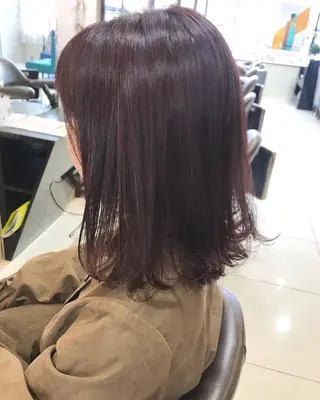 ミディアム カラー オリーブ/アッシュ やわらか透明感カラーのヘアスタイル