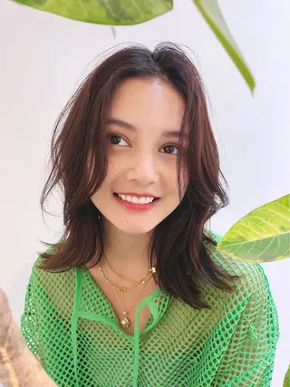 セミロング Viot 銀座 樋口 桃佳のヘアスタイル