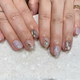 ネイル 佐藤 穂乃香のネイルデザイン