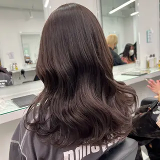 ロング カラー 透け上品ハイトーン 職人ゆうと🤍のヘアスタイル