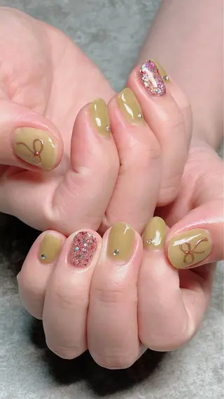 ネイル haleyume所属・shino🌟 痛ネイルのネイルデザイン