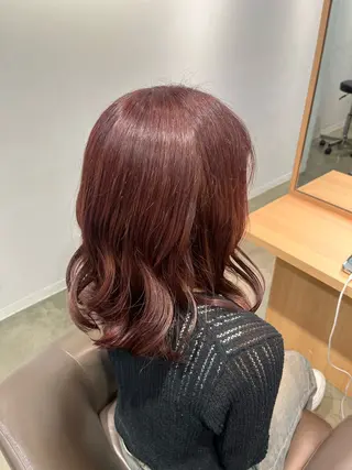 ミディアム カラー EVOKE TOKYO所属・EVOKE みなもこのヘアスタイル