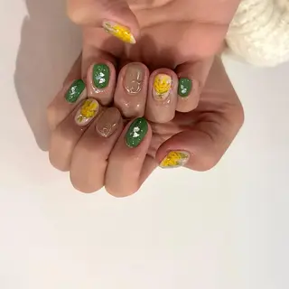 ネイル 黒葛原 めぐみのネイルデザイン