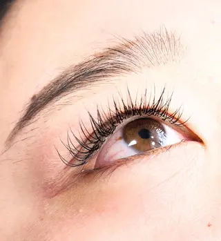 マツエク・マツパ LA PERLA 錦糸町徒歩1分のマツエク・マツパデザイン