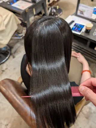 ミディアム カラー パーマ 美髪矯正/縮毛矯正/ 髪質改善/店長 山下のヘアスタイル