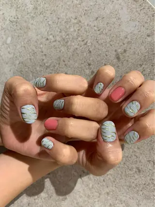 ネイル esby Loely MIZUKIのネイルデザイン