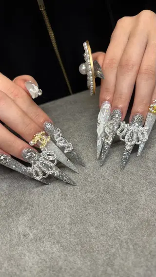 ネイル 𝐧𝐚𝐢𝐥 𝐌𝐢𝐖𝐢𝐢のネイルデザイン