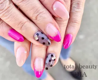 ネイル total beauty DIA所属・ネイリスト SHOKOのネイルデザイン