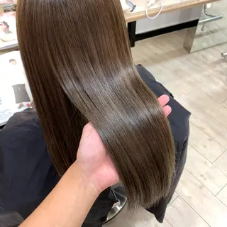 セミロング サソウ ユリエ🥥のヘアスタイル