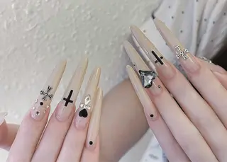 ネイル D-BEAUTY Nailsalonのネイルデザイン