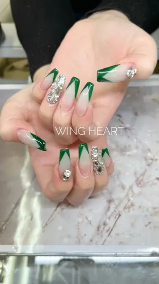 ネイル O. AKINAのネイルデザイン